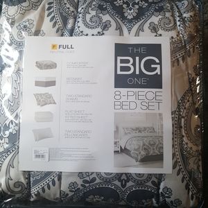 The Big One 8 piece bed set full size New